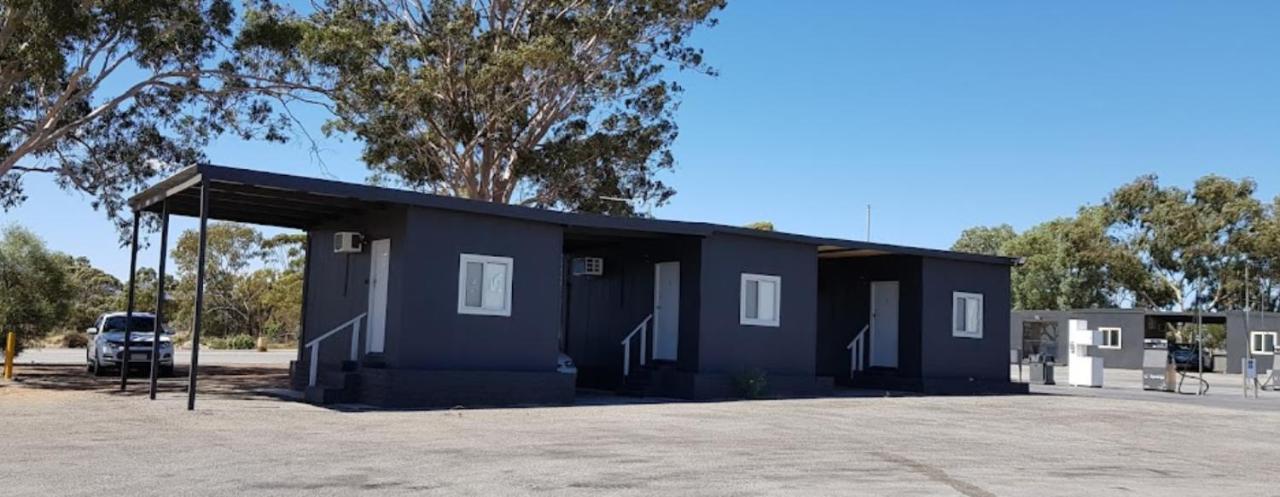 Tinman Roadhouse Motel Napperby Exterior photo